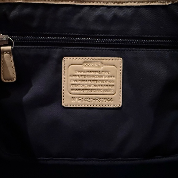 Coach Tote Black & Tan leather trim - Picture 11 of 12